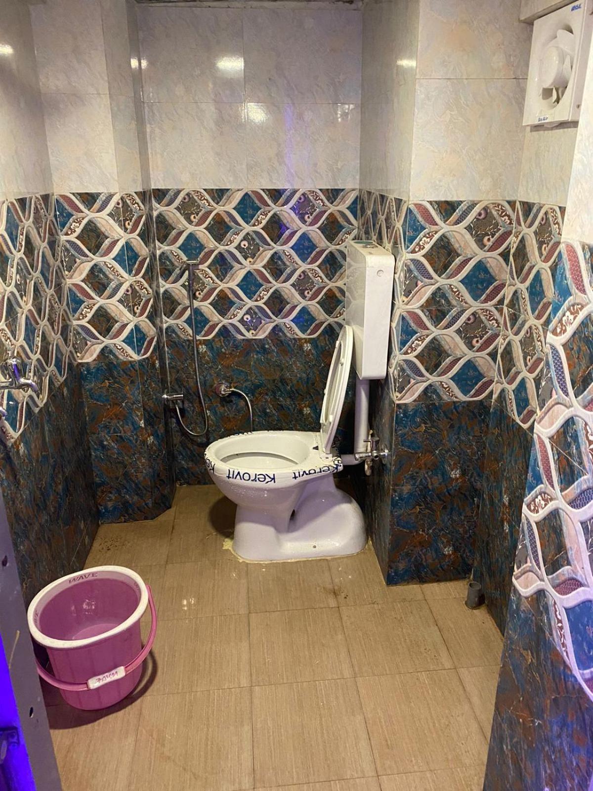 Namo Guest House Only For Indians Варанаси Экстерьер фото